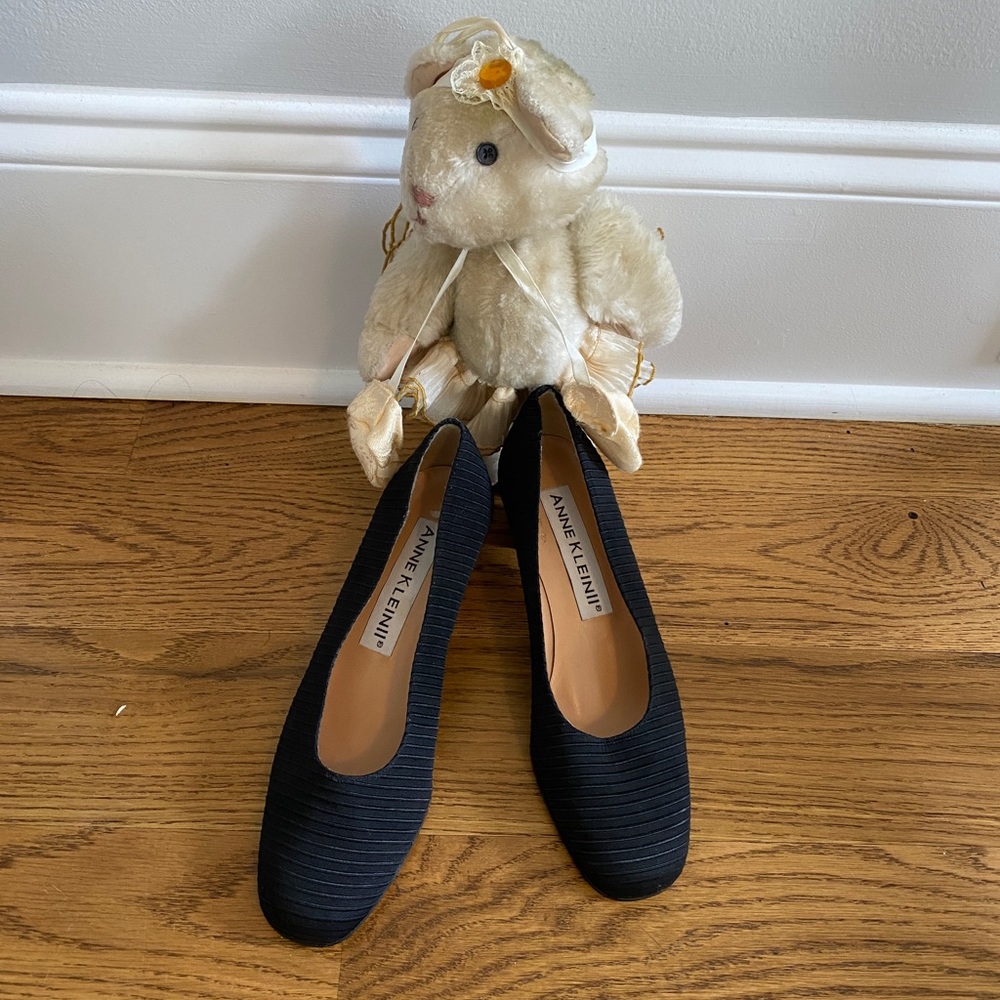 Anne Klein low heels shoes